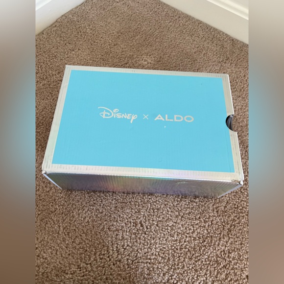 Aldo Limited Edition Disney’s Cinderella “Glass Slipper” Heels Size 7. - Picture 5 of 8